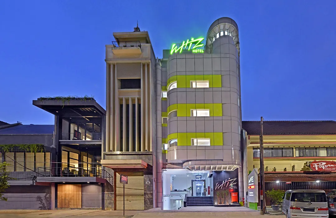 Whiz Hotel Falatehan Jakarta-1